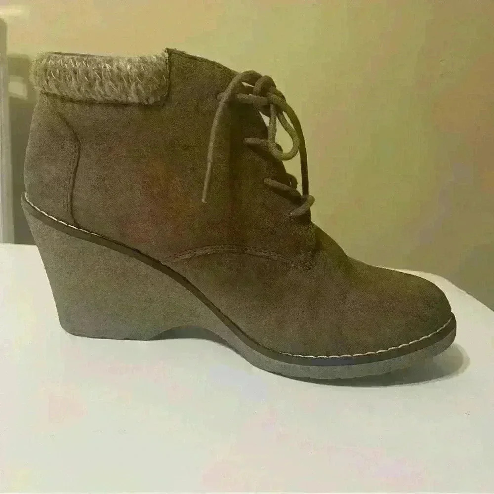 White Mountain Lilac Tan Ankle Boots Women's Size 10M Lace Up Wedge Heel - Picture 5 of 10